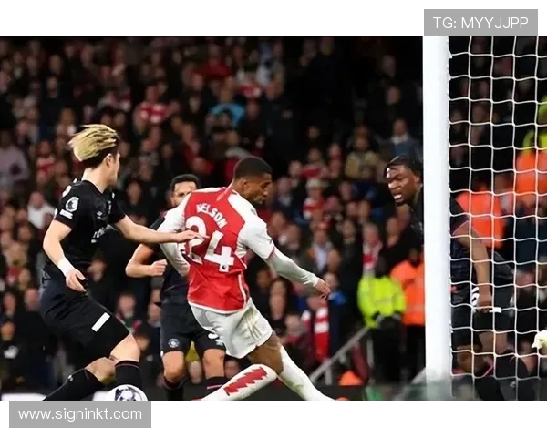 足球迷必备的英超手机版下载，让你随时随地支持球队